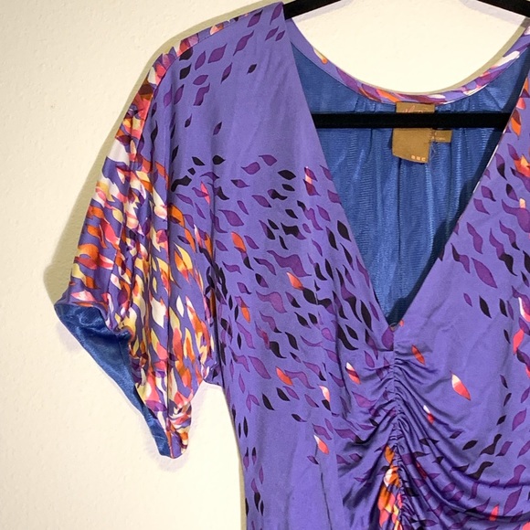 Ali Ro Silk Printed Ruched Bodycon V-Neck Dress - Picture 2 of 5